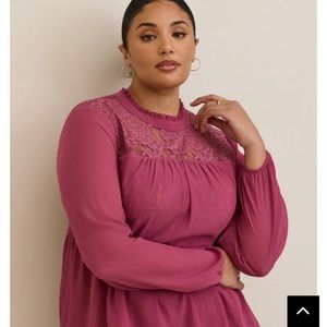 Torrid size 6 (30) women’s blouse mauve